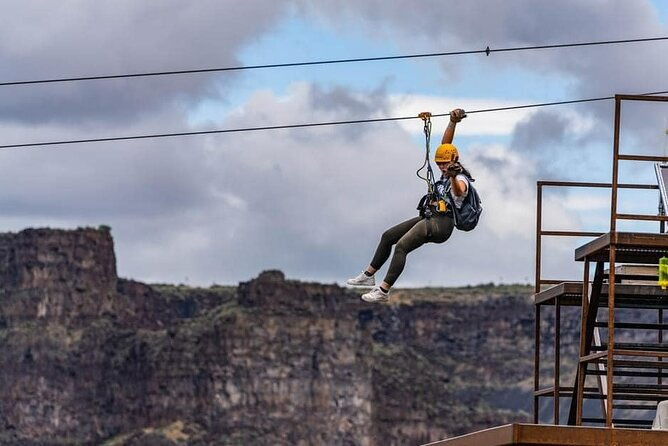 zipline-adventure-in-the-snake-river-canyon