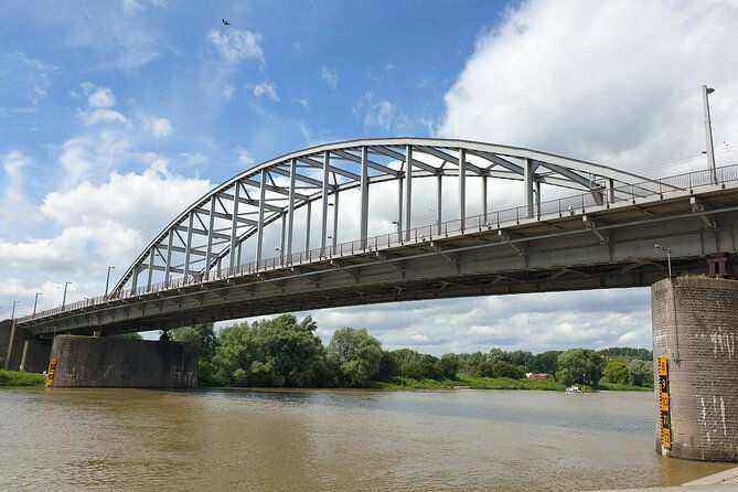 6-hour-battle-of-arnhem-tour-by-car-with-private-guide
