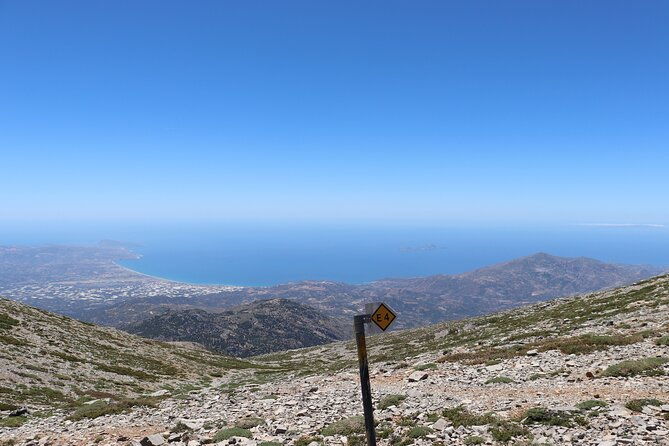6-hour-hiking-in-psiloritis-mountain