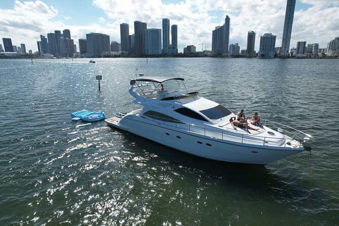 65ft-yacht-charter-in-miami