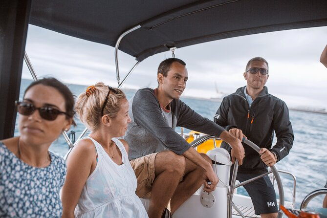 1-hour-private-boat-trip-with-campagne