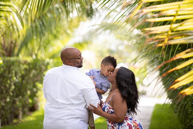 1-hour-private-professional-portraits-in-grace-bay-beach