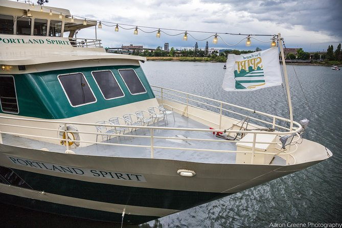 2-5-hour-dinner-cruise-on-willamette-river