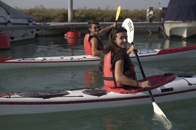 2-hour-night-kayak-tour-in-venice-premium-experience-with-sunset