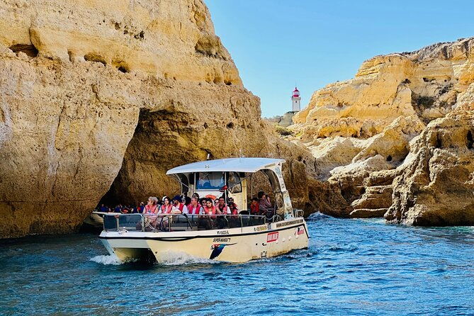 2-hours-cruise-portimao-to-benagil-cave-marinha-beach