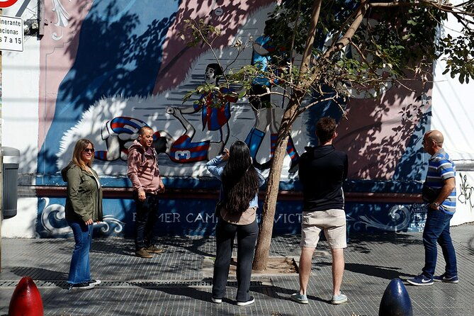2-hours-football-and-street-art-walking-tour-in-buenos-aires