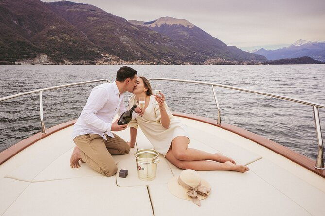 2-hours-private-boat-tour-in-the-best-area-of-como-lake