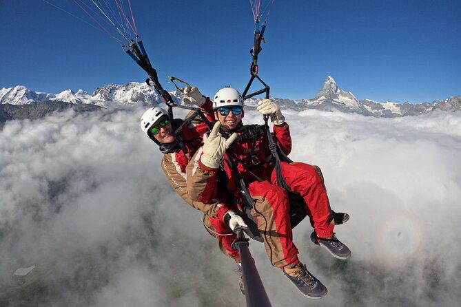 20-to-25-minute-tandem-paragliding-in-zermatt-and-matterhorn-view