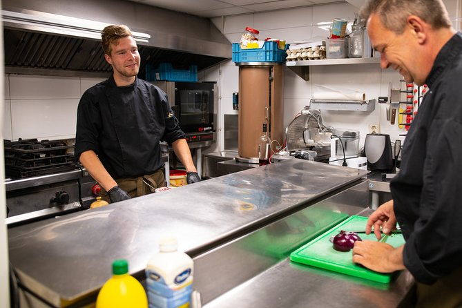 3-course-dinner-in-the-dark-amsterdam