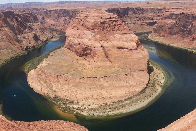 3-day-grand-canyon-monument-valley-and-zion-national-park-tour