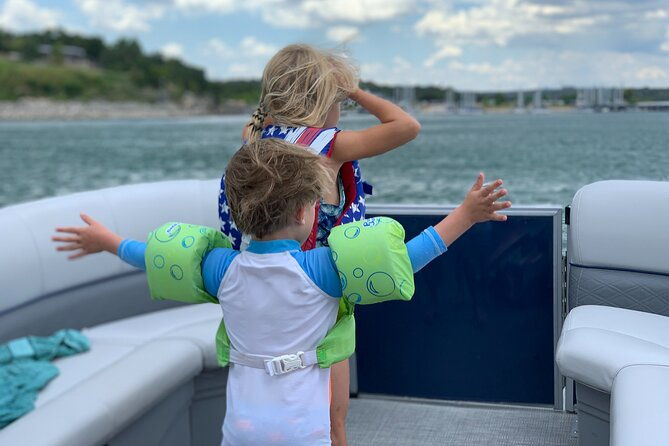 3-hour-private-boat-charter-on-lake-austin-for-up-to-12-people-2