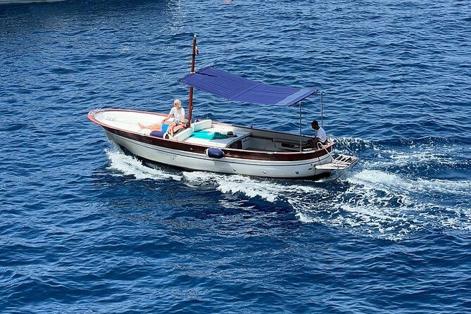 3-hour-private-boat-tour-on-the-island-of-capri