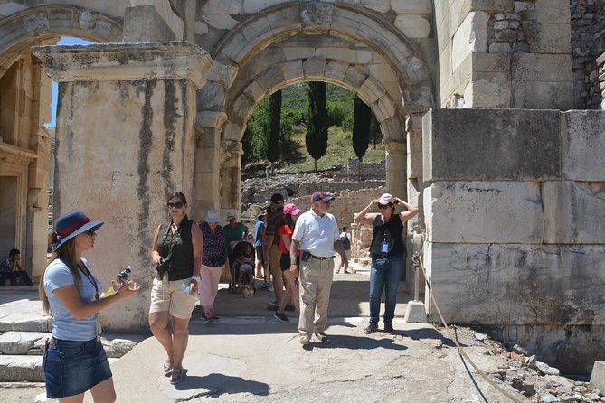 3-hours-private-ephesus-terrace-houses-artemis-temple-tour-for-cruisers
