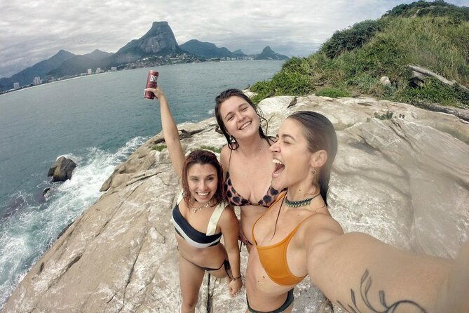 3-hours-snorkel-and-swim-with-turtles-tour-at-tijuca-islands