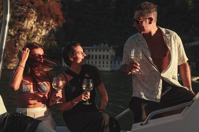 3h-hour-private-cruise-on-lake-como-by-motorboat-6-pax
