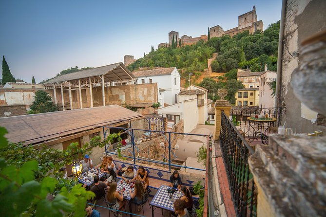 4-neighborhoods-4-cultures-half-day-private-tour-in-granada