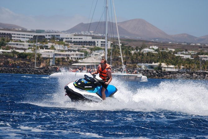 40min-jet-ski-at-playa-quemada-lanzarote-2