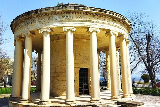 achillion-palace-and-corfu-town-half-day-private-tour