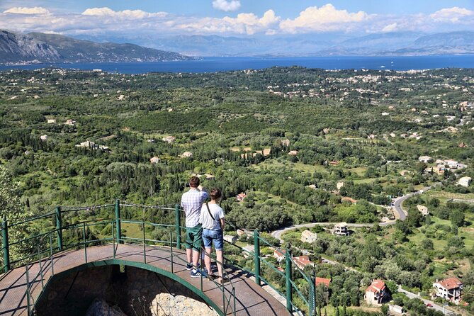 admire-the-most-iconic-sights-of-corfu-in-one-day