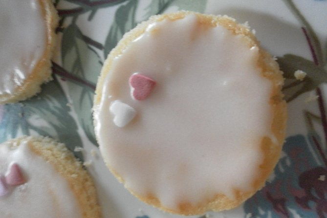 afternoon-tea-in-the-shabby-caravan