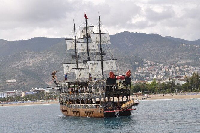 alanya-pirates-yacht-tour-with-lunch-and-soft-drinks