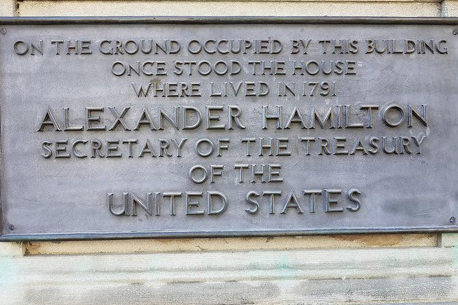 alexander-hamilton-private-group-walking-tour-in-philadelphia