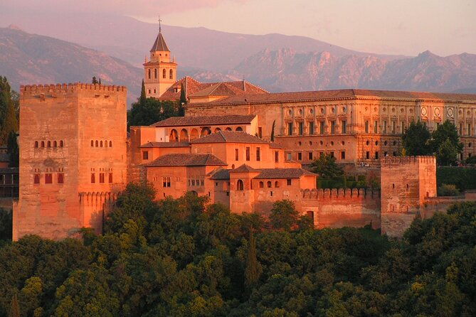 alhambra-and-albaicin-private-day-trip-from-malaga