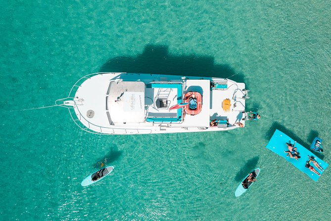 all-inclusive-beach-snorkel-boat-tour-to-icacos-island