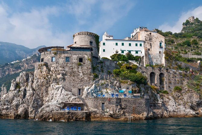 amalfi-coast-self-drive-boat-rental