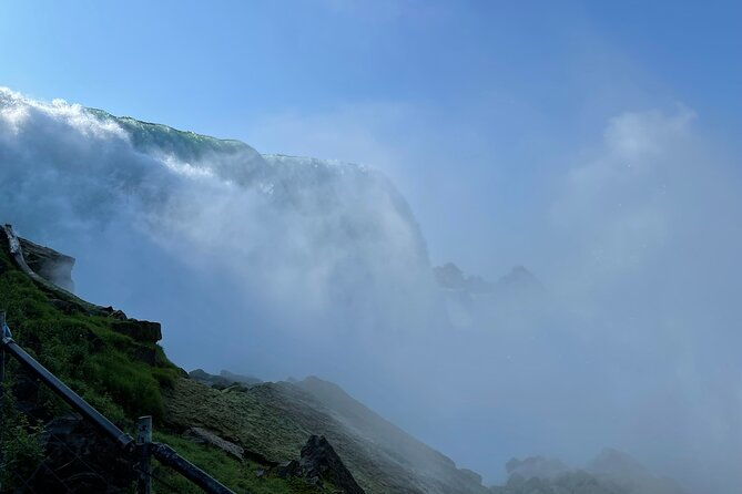 american-made-tour-iconic-boat-ride-cave-of-the-winds-and-more-2