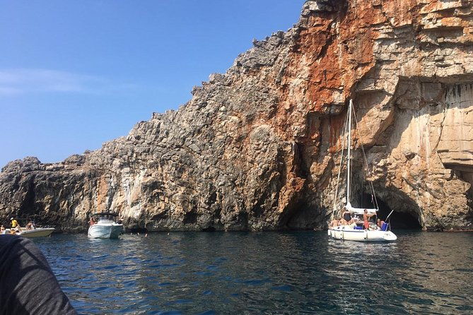 aphrodisiac-boat-tour-and-blue-cave-swimming