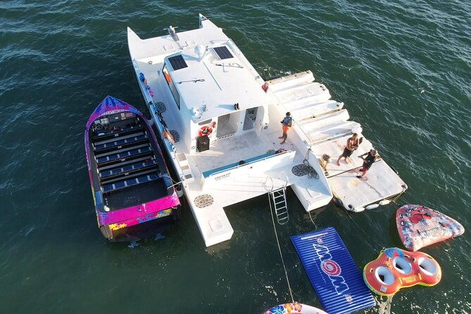 aquatic-adventure-boat-tour-with-jetskis-tubing-and-open-bar