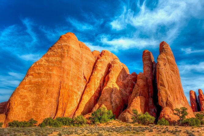arches-national-park-hike-challenge-tackle-devils-garden-7m-loop-2