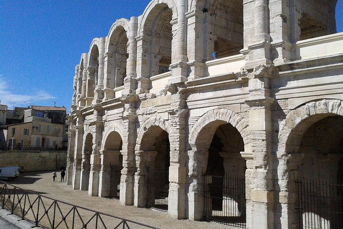 arles-les-baux-saint-remy-de-provence-from-aix