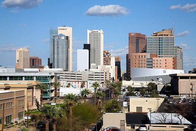 arrival-private-transfer-sky-harbor-airport-phx-to-phoenix-in-business-car