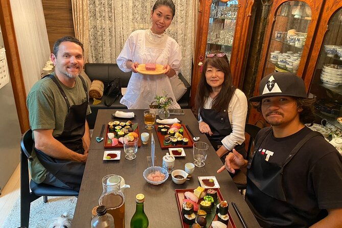 authentic-sushi-and-japanese-omelet-making-experience-in-osaka