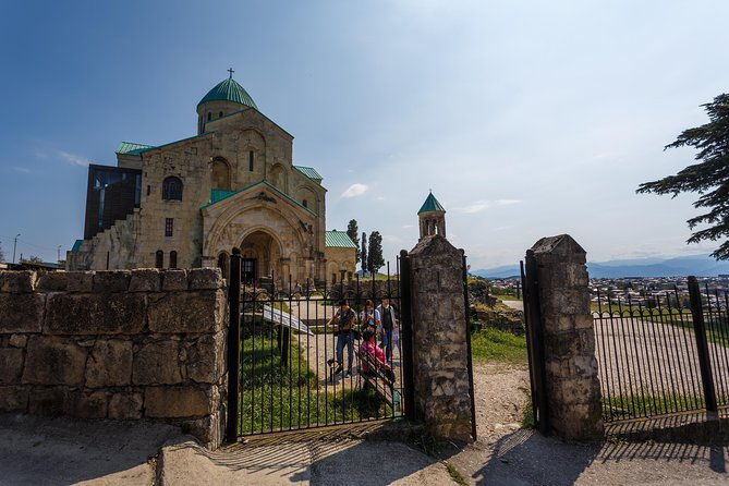 bagrati-gelati-motsameta-group-tour-from-kutaisi