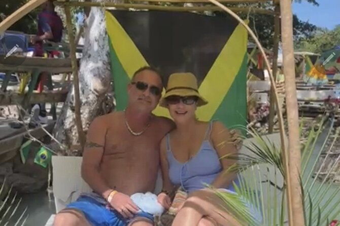 bamboo-rafting-and-horseback-riding-excursion-in-ochorios-jamaica