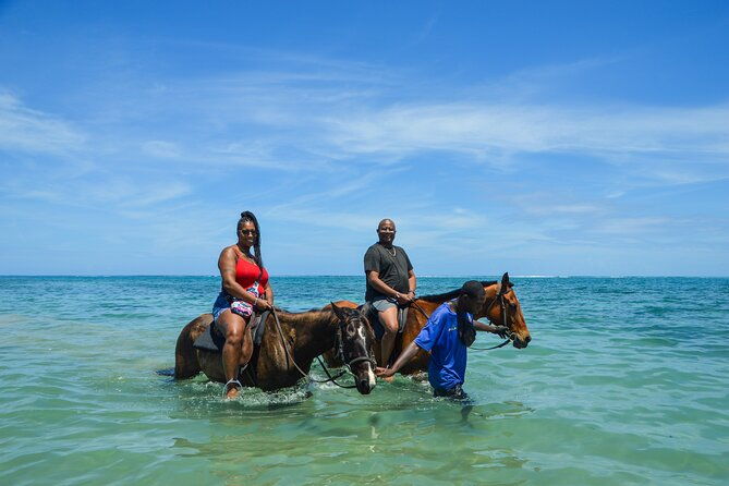 bamboo-rafting-and-horseback