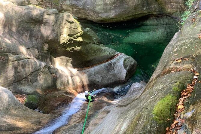 basic-corippo-canyoning-experience-in-valle-verzasca