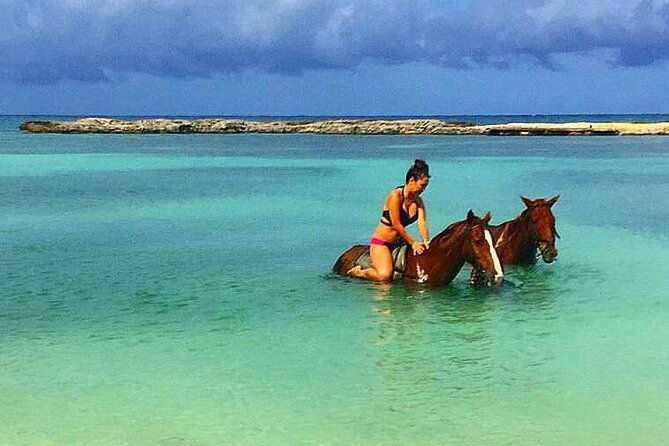 beach-horseback-riding-and-river-tubing-family-adventure-from-montego-bay