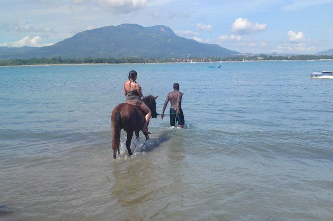 beach-horseback-riding-in-puerto-plata