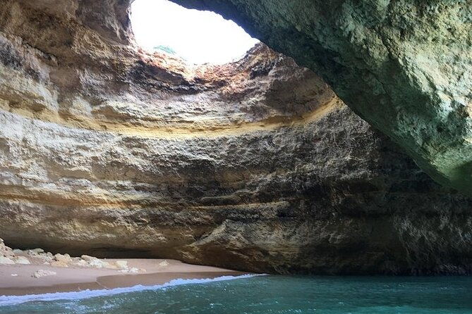 benagil-private-tour-with-captain-algarve-cave-captain