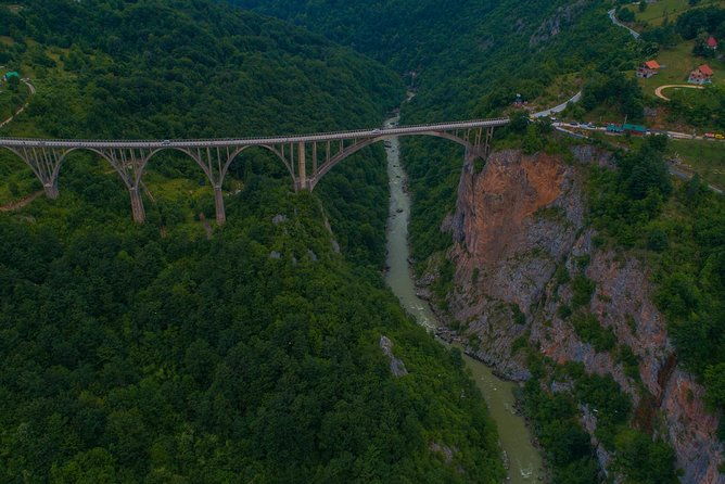 black-lake-and-djurdjevica-tara-bridge-private-tour