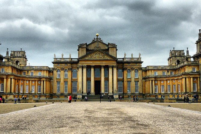 blenheim-palace-guided-tour-from-oxford-private-tours-2