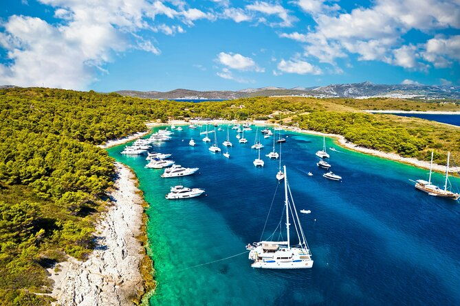 blue-cave-hvar-vis-and-pakleni-islands-group-speedboat-tour