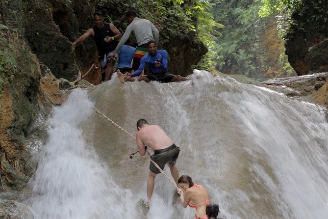 blue-hole-dunns-river-falls-with-lunch-from-negril
