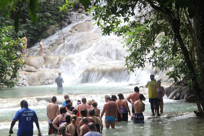 blue-hole-or-dunns-river-and-luminous-lagoon-from-montego-bay