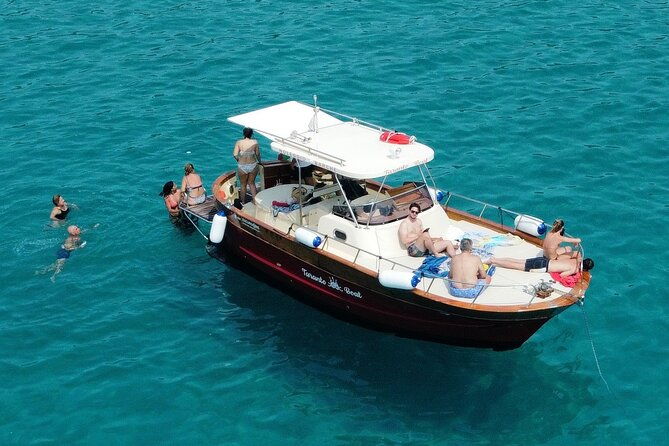 boat-experience-costa-di-taranto