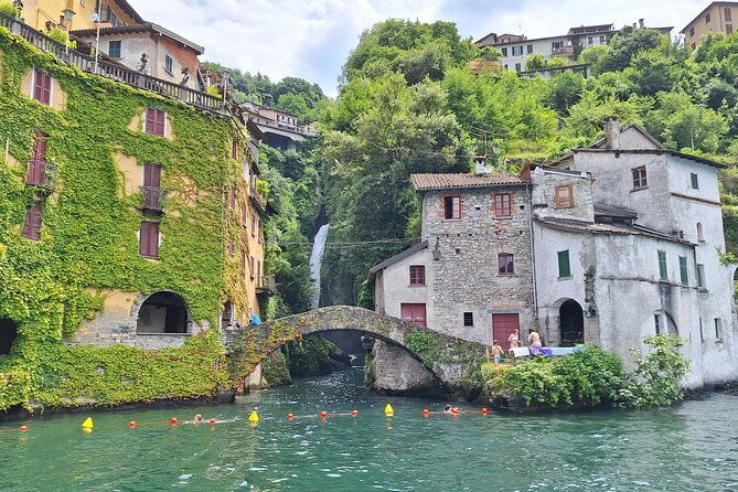 boat-tour-in-como-lake